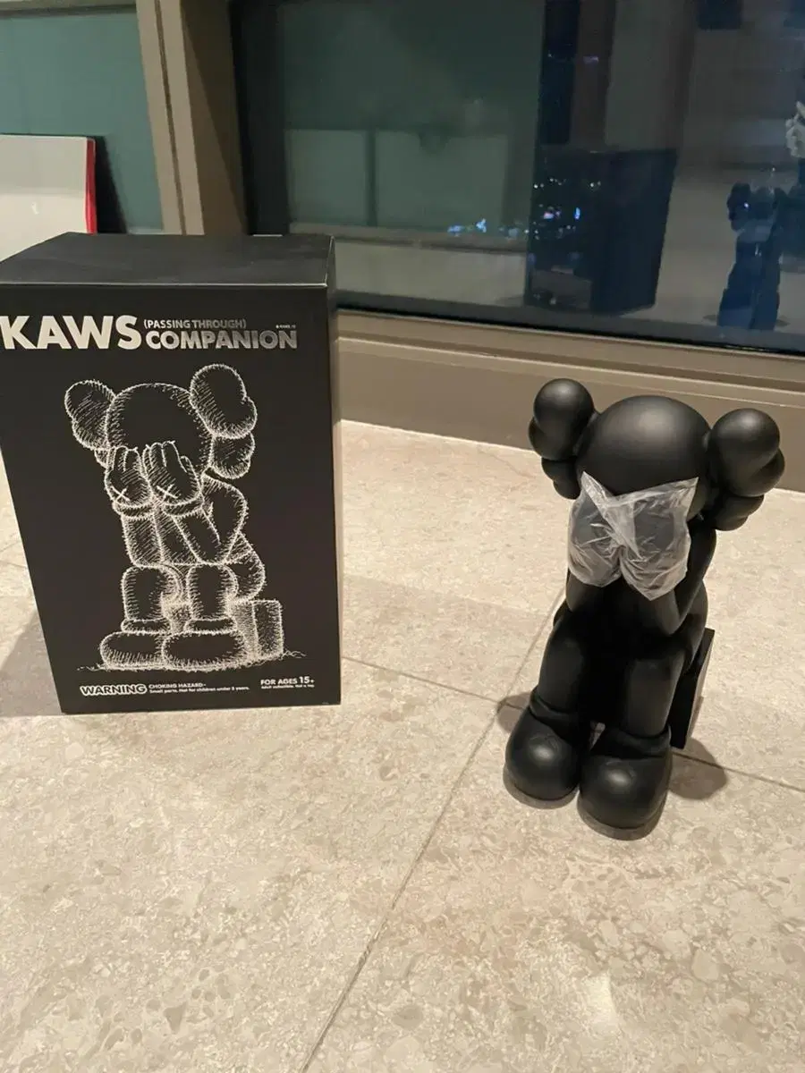 kaws 카우스 피규어 패싱쓰루 패씽 쓰루 2013 에디션 500